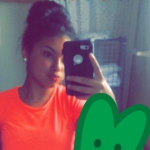 Meet your Posher, Mariela